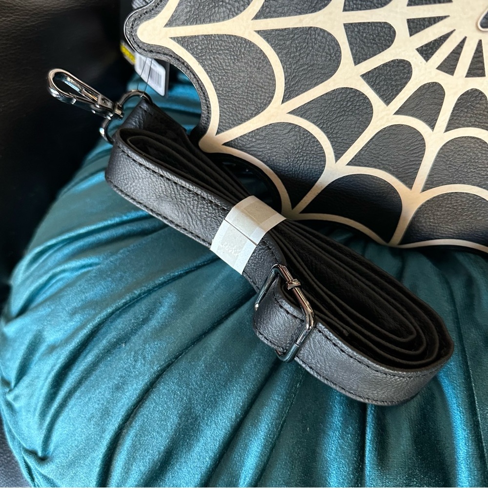 Disney Mickey Mouse Spider Web Glow in the Dark Crossbody Bag: NWT - Picture 12 of 13